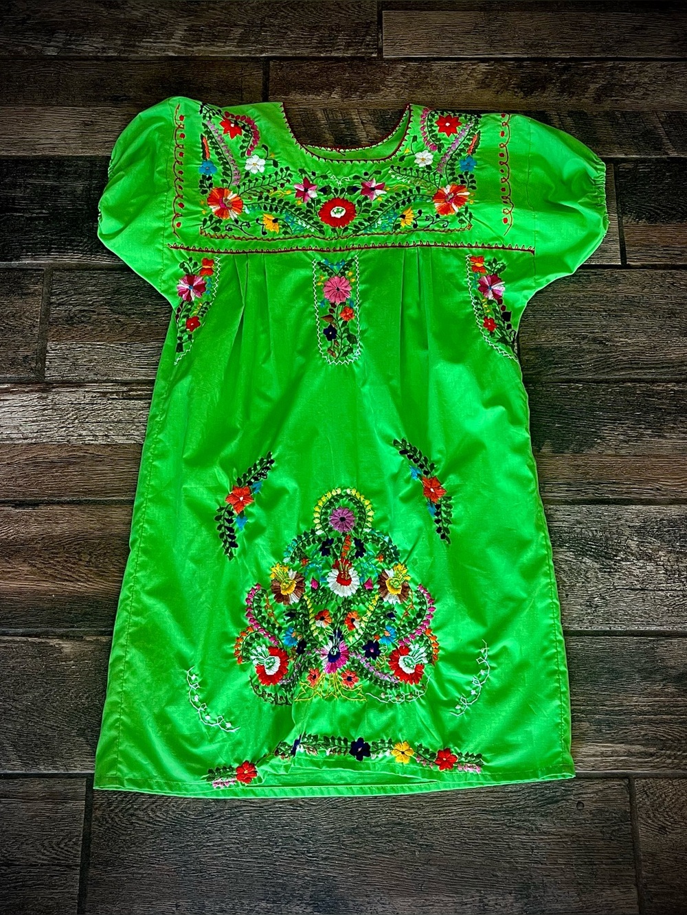 Authentic lime green  Dress from Mexico with heavy floral embroidery L